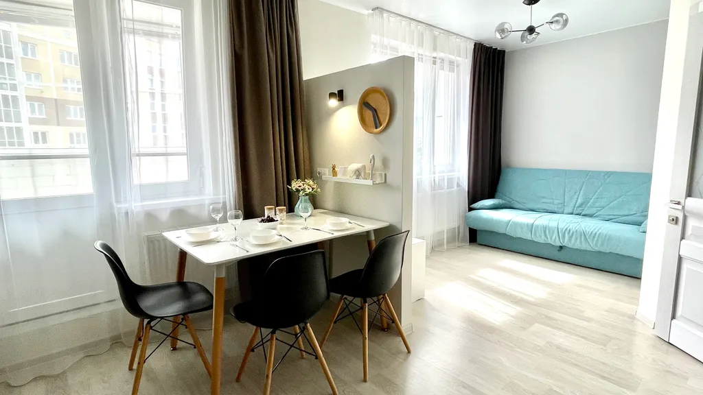 Квартира с дизайнерским ремонтом и кондиционером в центре города