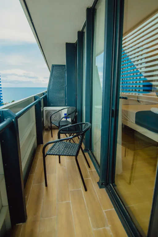 Студия на первой линии