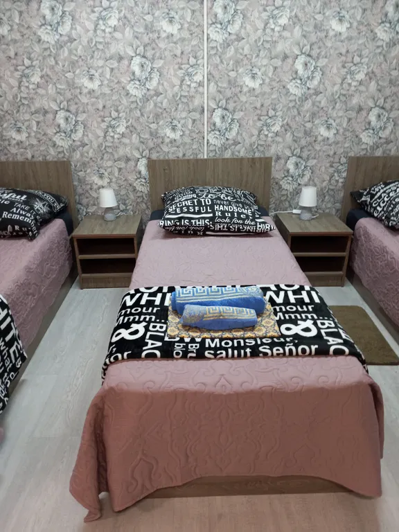 Коттедж 1-комнатный Дом — аренда посуточно в Пролетарка