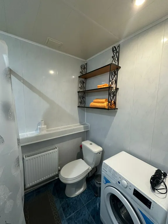 Коттедж Дом в Историческом центре с двором и въездом для автомобиля — Таганрог