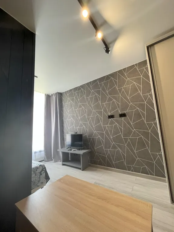 Студия в новом доме рядом с Кадетским училищем