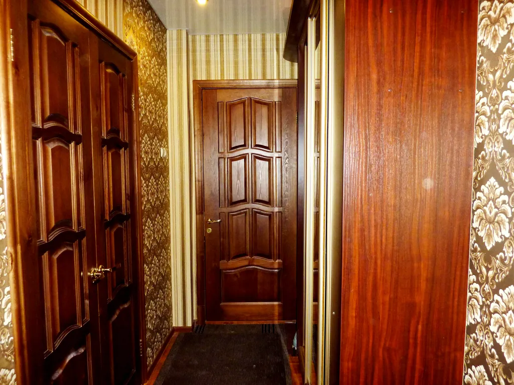 Просторная двухкомнатная сталинка в районе Вечного огня