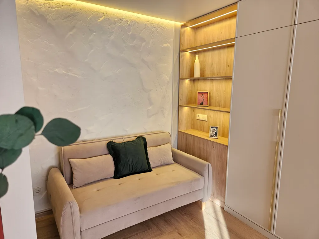 Элеганс в видом на Волгу и фонтаны, главная пешеходная улица