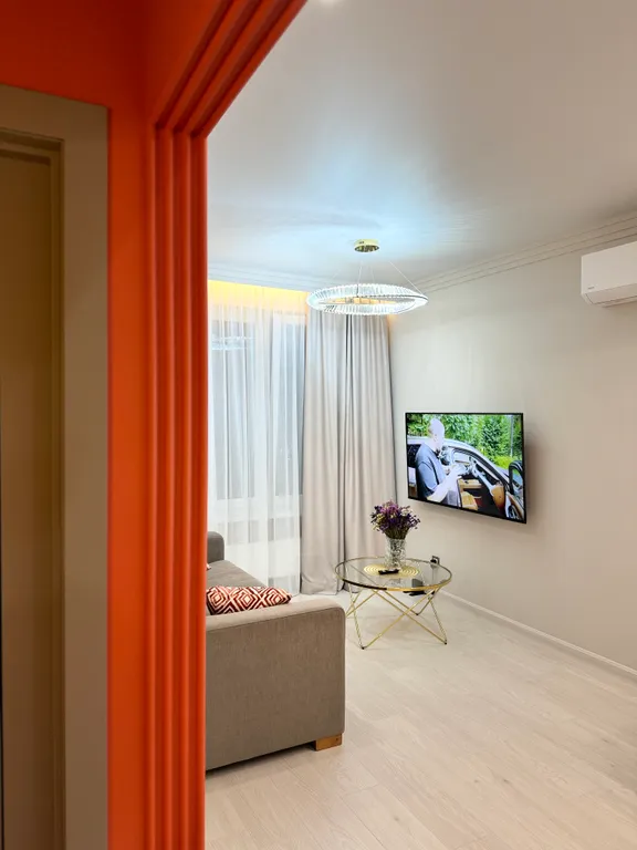 Яркая и современная квартира около Западного пляжа