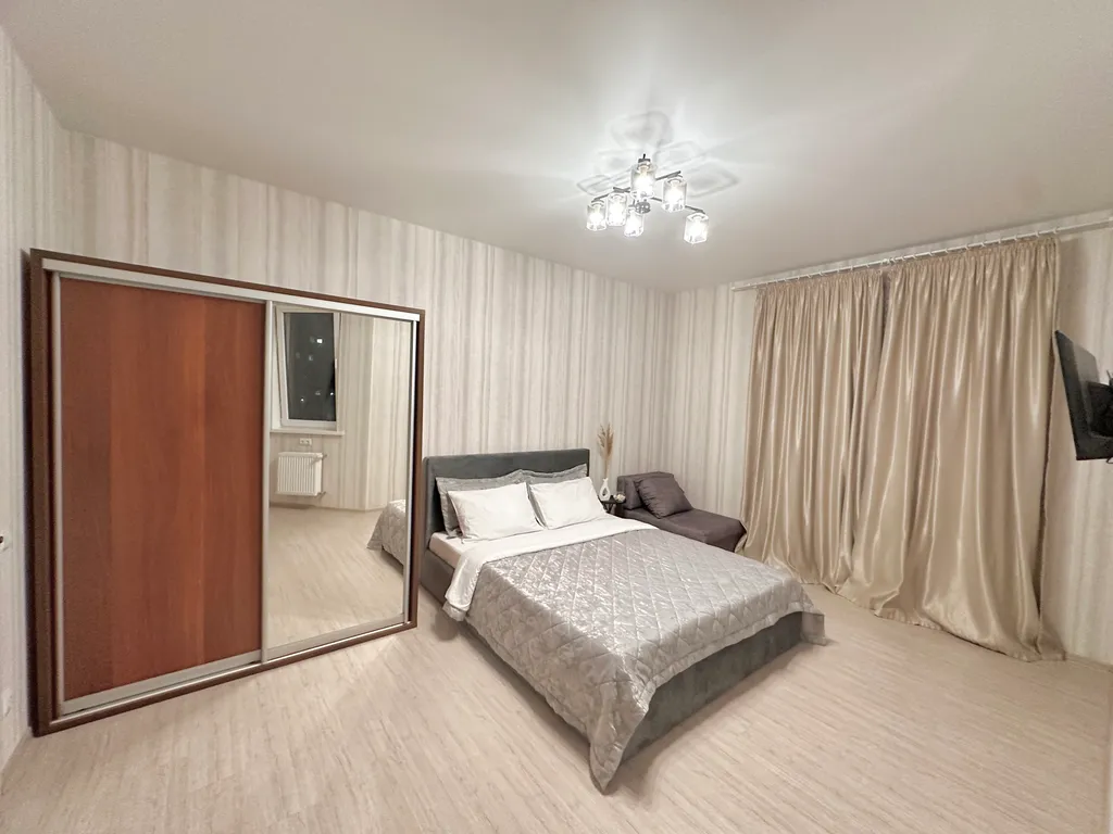 Квартира Новая квартира люкс — Мирное