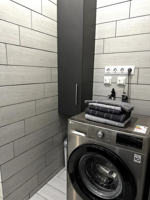 Двухкомнатная квартира в центре города, Российская, Набережная, Арбат