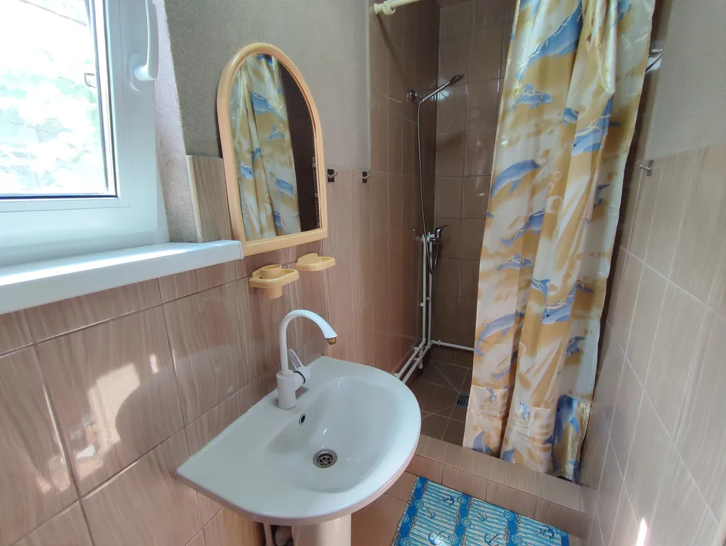 Отдельно стоящий однокомнатный домик в частном секторе