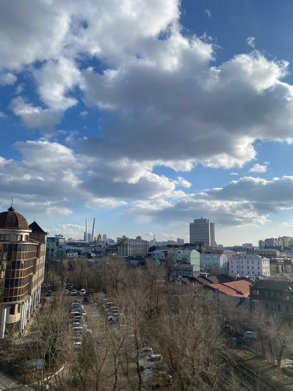 Квартира Квартира Студия в самом центре с видом на море и набережную — Владивосток