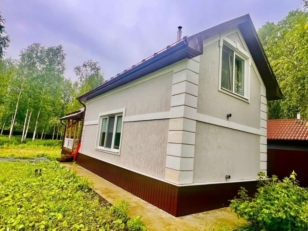 Уютный, современный двухэтажный дом