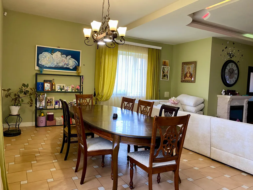 Дом с видом на Горицкий монастырь