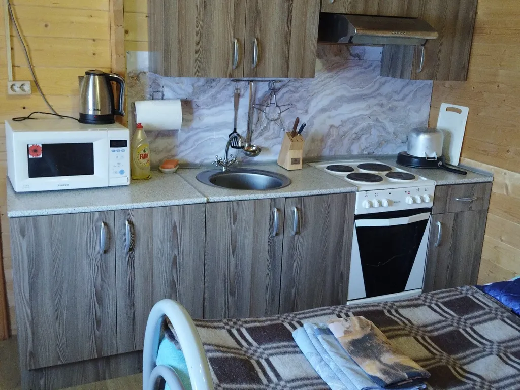 Коттедж Уютный домик на берегу реки — Лодейное Поле