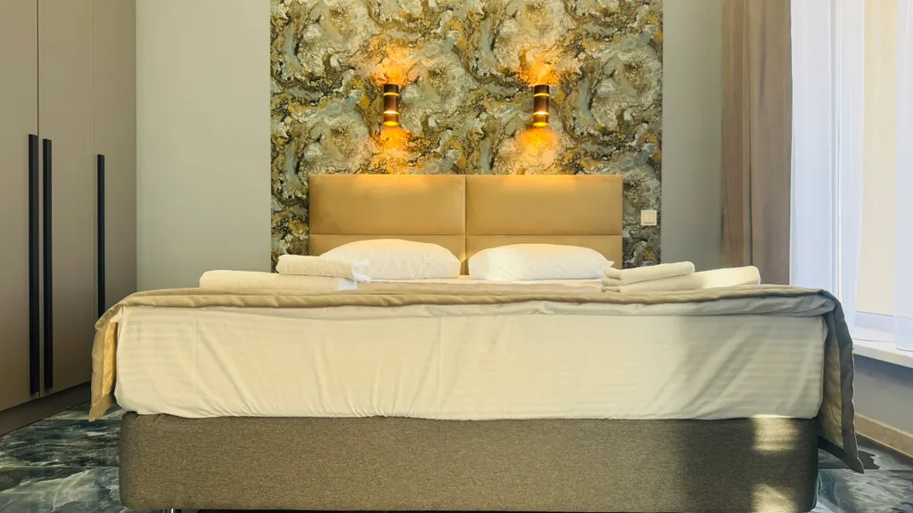 Студия скай класса в стиле модерн с панорамным видом на город