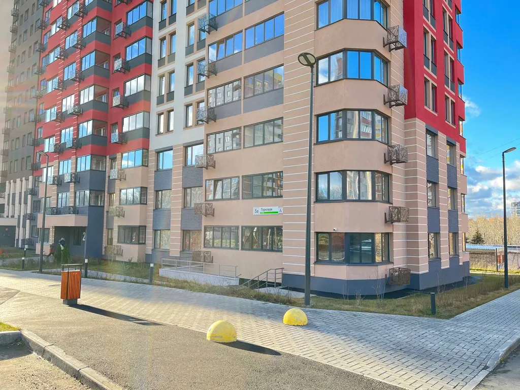 Теплая светлая квартира для 4 гостей в современном ЖК