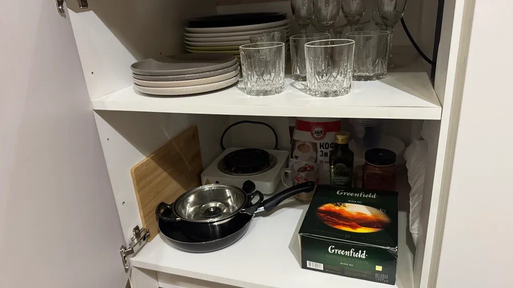 Дом на обрыве с чаном в терассе