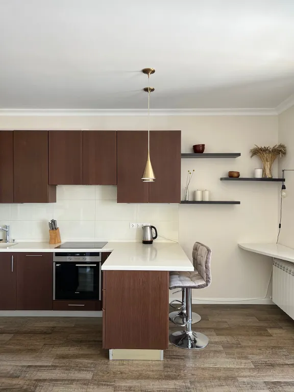 Квартира Уютная светлая студия с прекрасным видом в центре города — аренда посуточно в Саратов