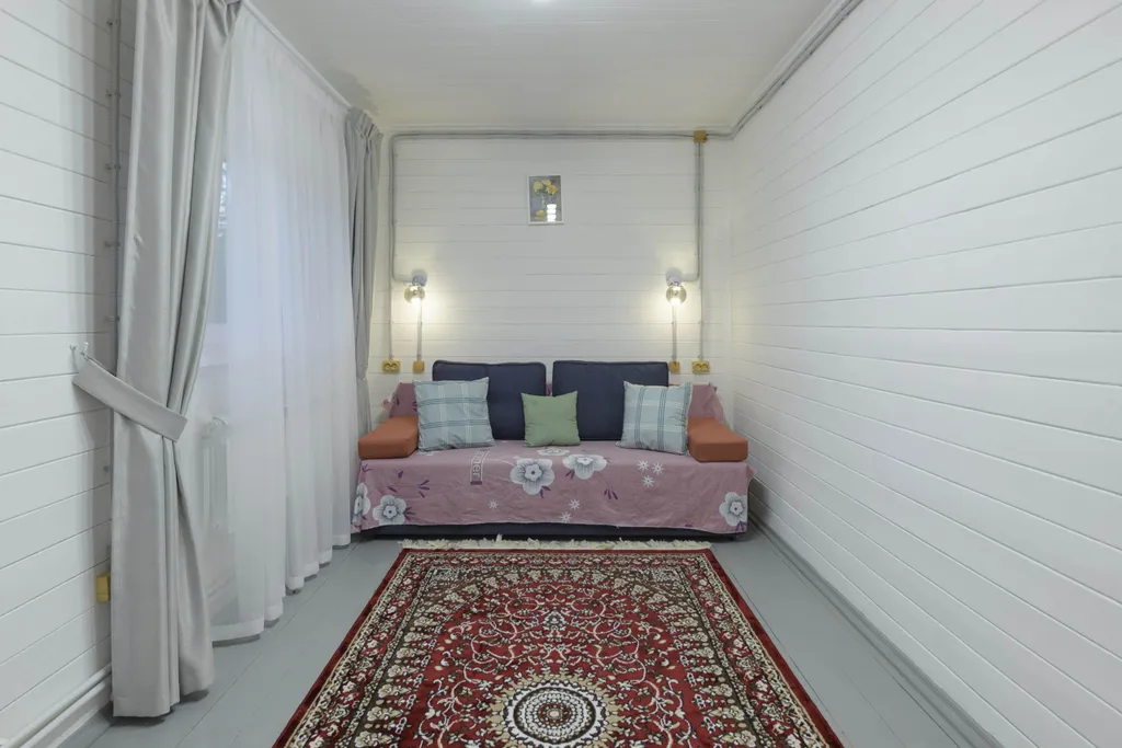 Коттедж Уютный гостевой дом из кедра Пятигорск в Кикино на Веле с баней — Кикино