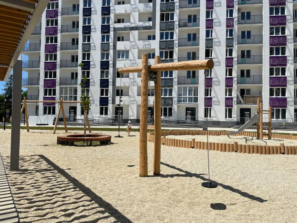 Квартира морент с яркими акцентами в ЖК Фрукты