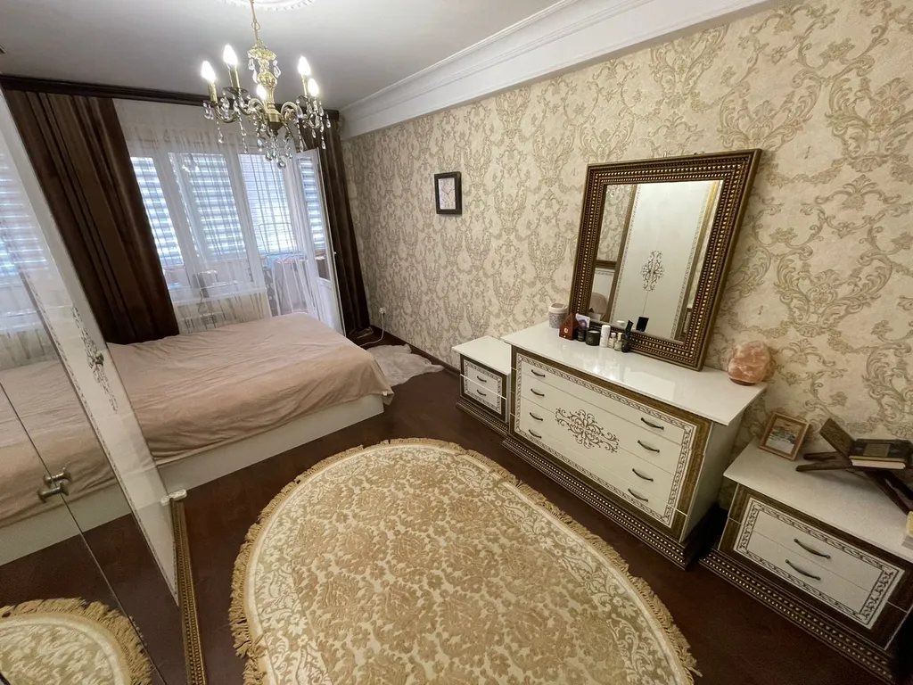 Уютная квартира в удобном районе для отдыха гостейгорода