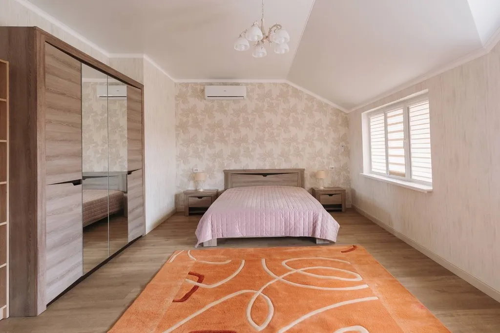 Коттедж Дом с бассейном в тихом месте, недалеко от моря — аренда посуточно в Пятихатки