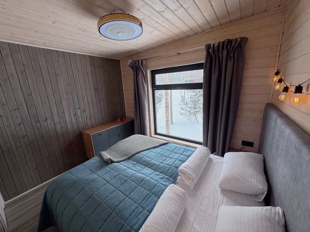 Коттедж Дом семейный с 2 спальнями на берегу реки Свирь — Лодейное Поле