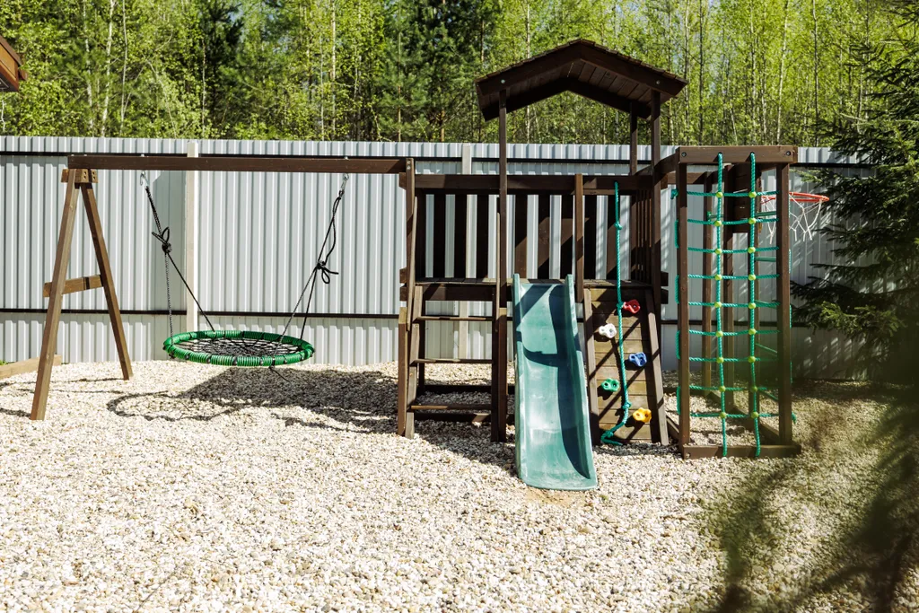 Вилла S/I с видом на вековой лес