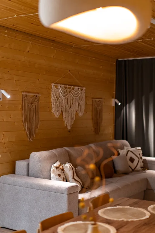 Двухэтажный Barnhouse у реки Гарабаши с видом на горы