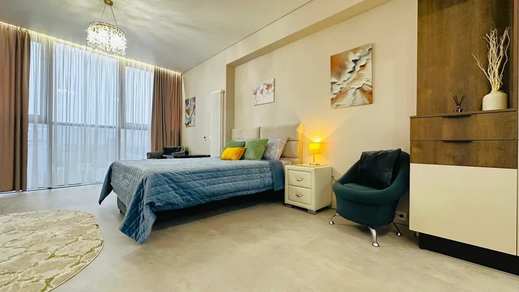 Студия с видом на центр