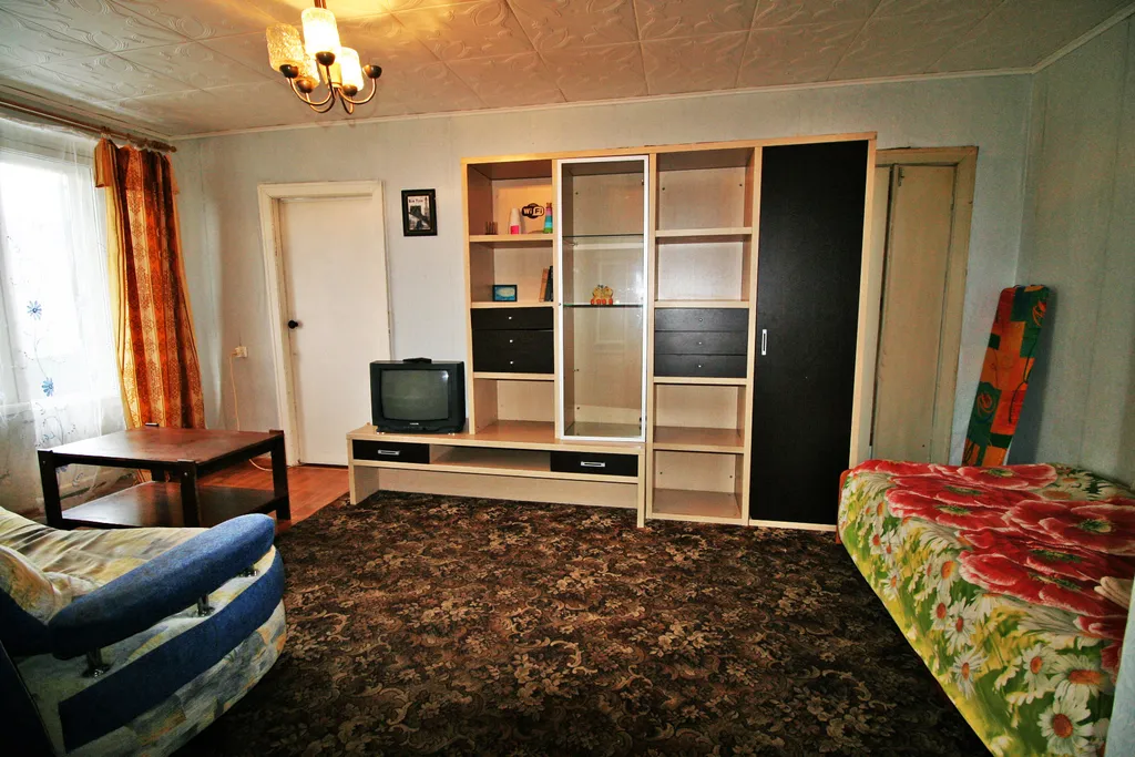 Квартира Тополиная квартира рядом с вокзалом — Кириши