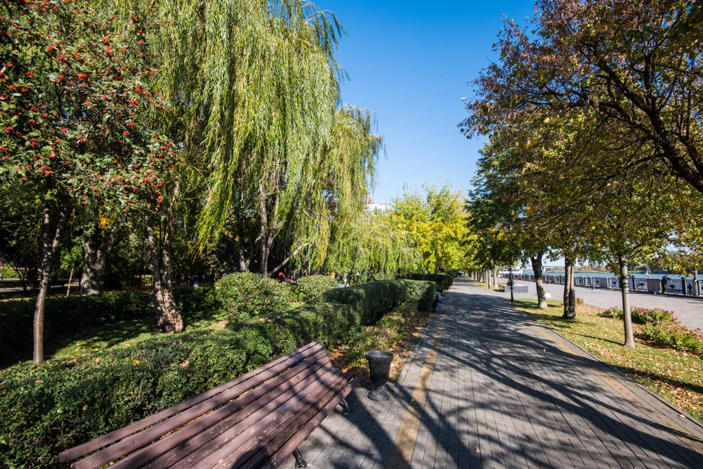 Евродвушка с лоджией на 15 этаже с видом на Дон