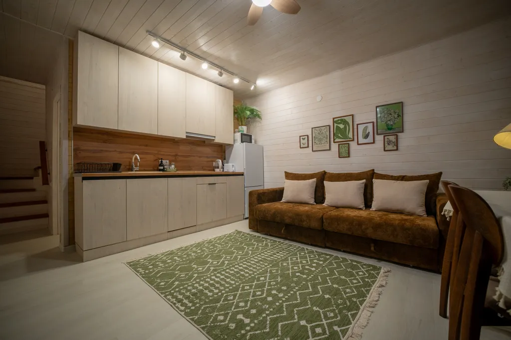 Коттедж на 6-7 человек с частной территорией и джакузи Aspen Bloom