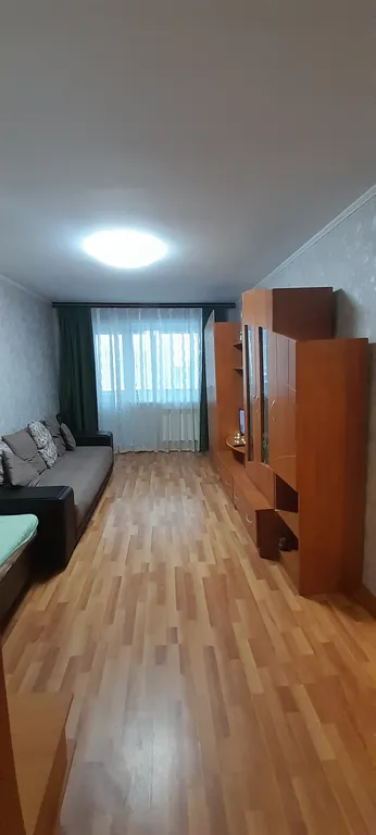 Квартира возле площади Праздничная