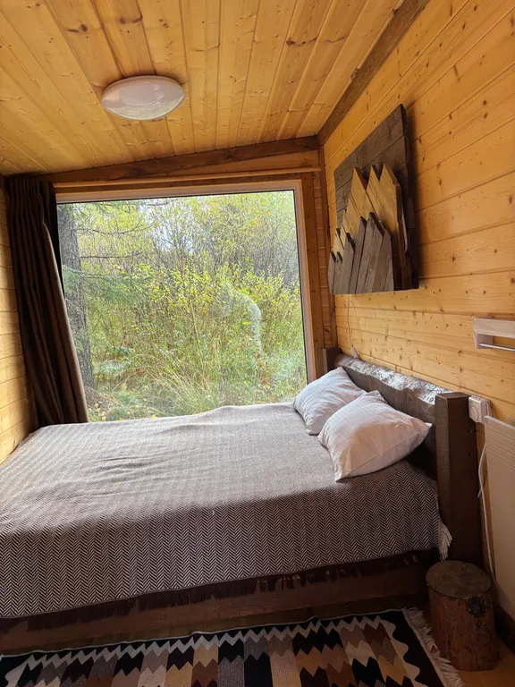 Домик для двоих с горячей купелью (шерегеш)