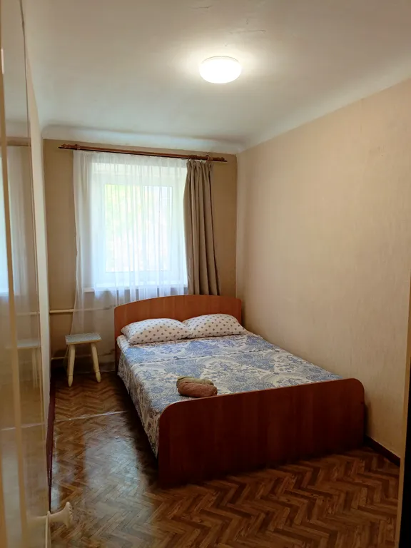 2х ком квартира, до 6 человек. 5й Армии 10. Набережная Ангары