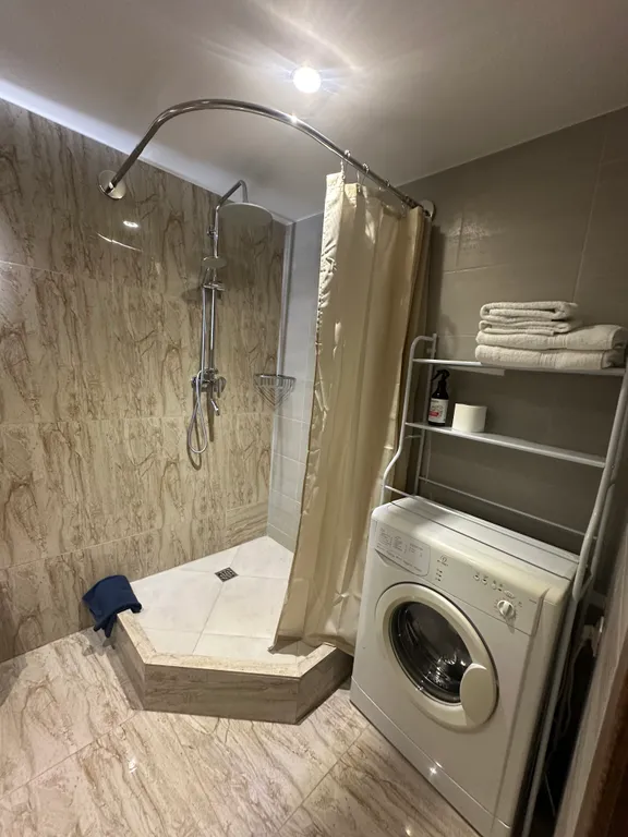 Уютные двухуровневые апартаменты недалеко от центра