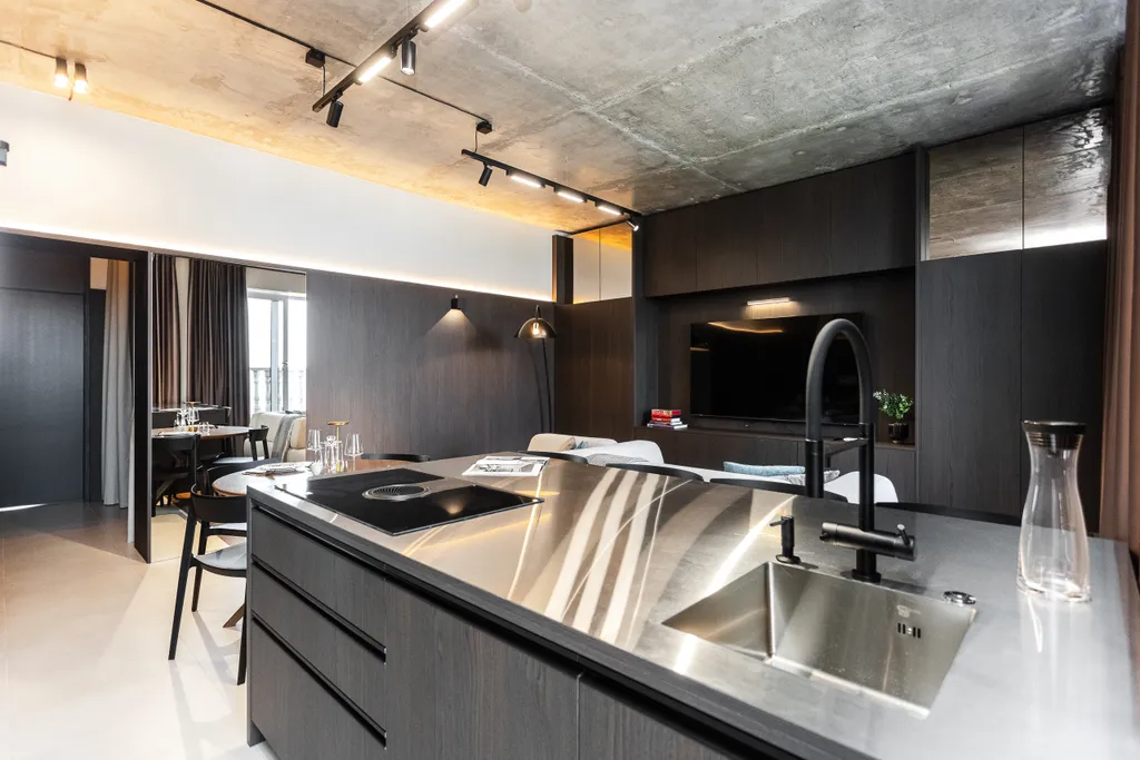 Квартира на первой береговой линии с видом на море в стиле лофт