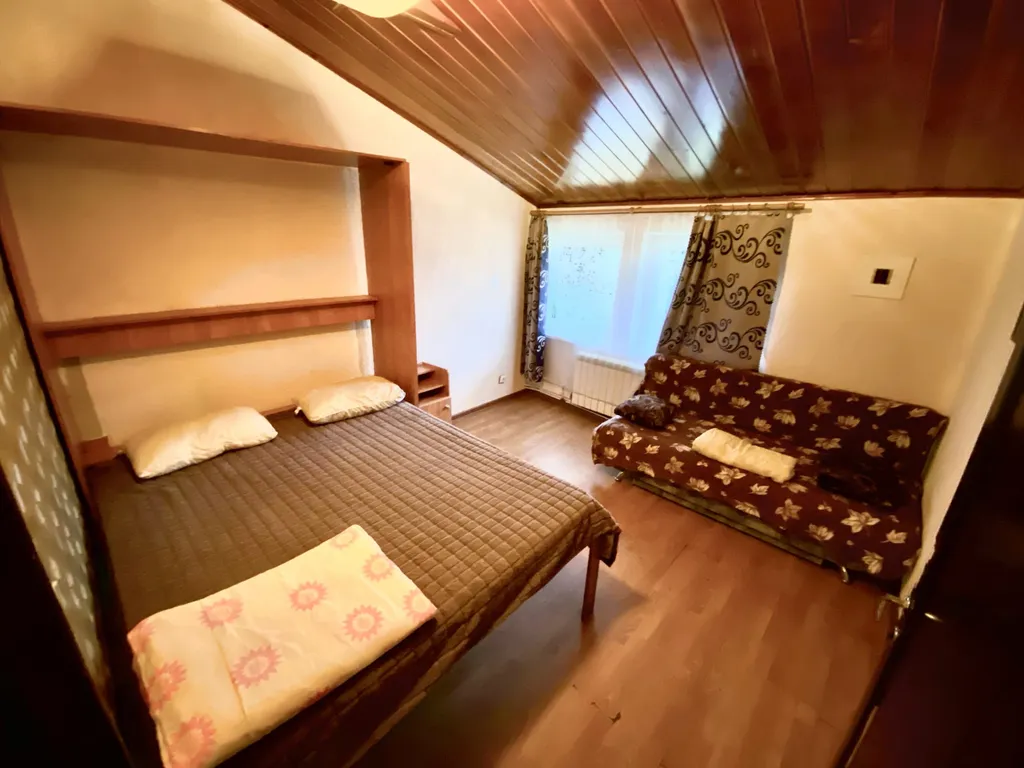 Коттедж Коттедж с сауной и бассейном — Коммунар