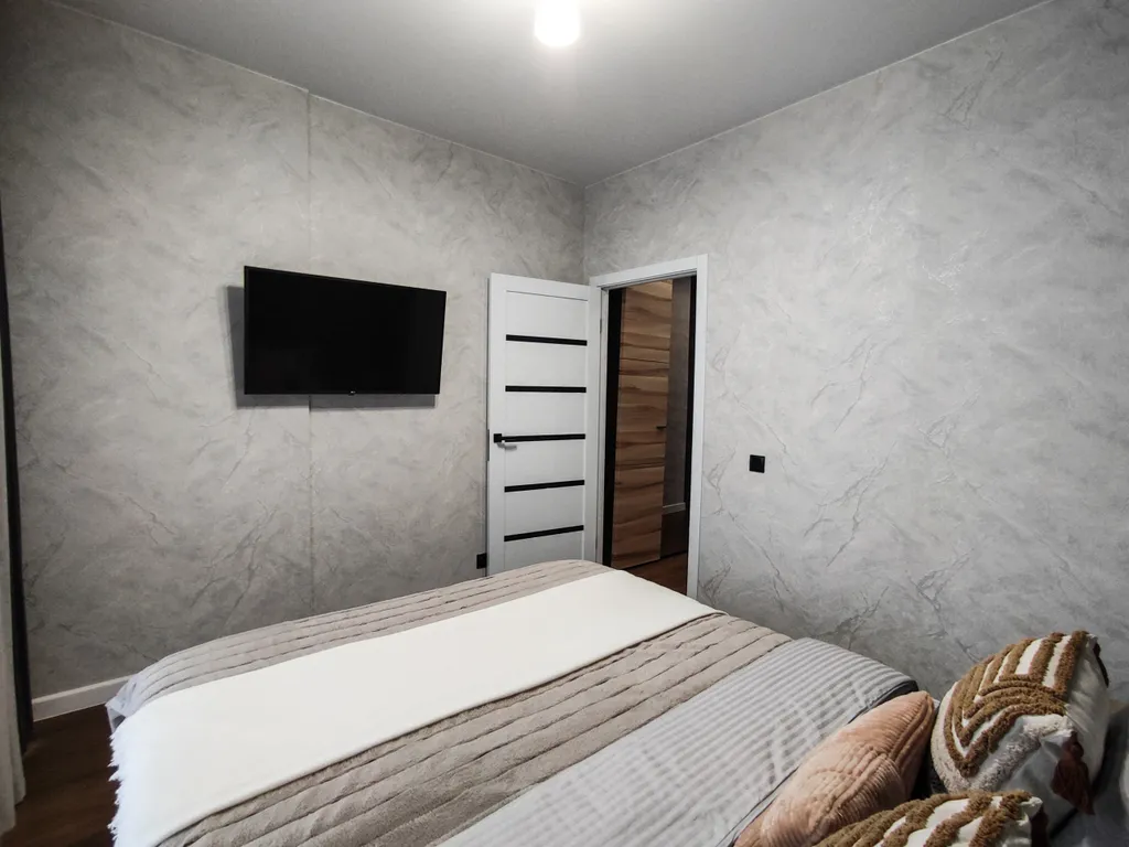 Двухкомнатная студия с красивым видом на город