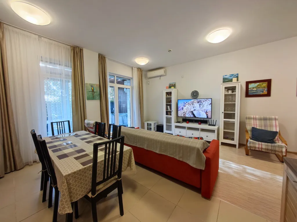 Квартира с 2-я спальнями Аrtlight