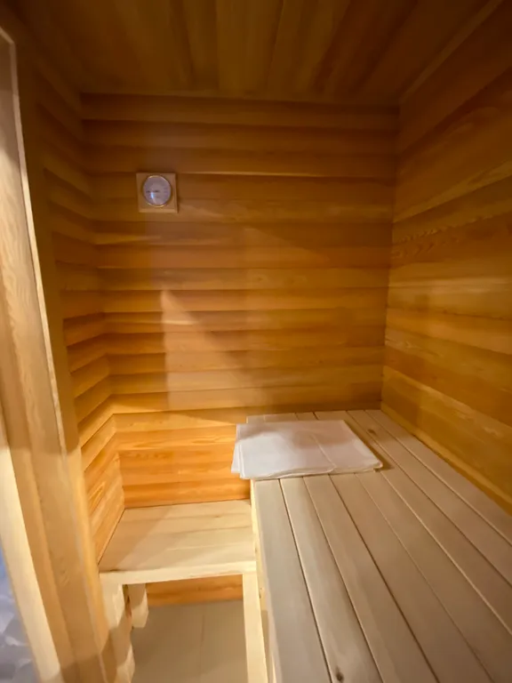 Уютный загородный коттедж недалеко от Игоры