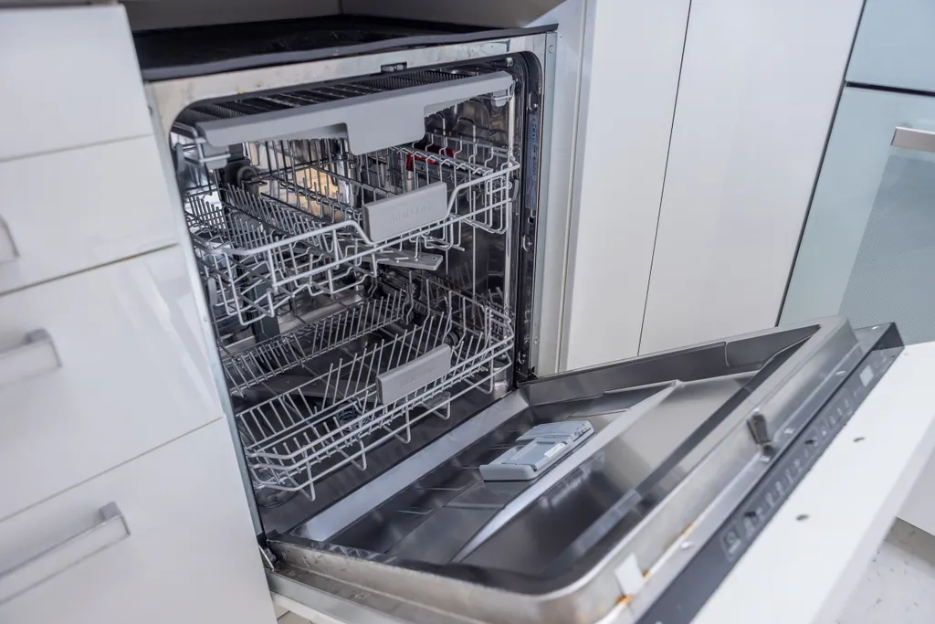 Квартира MyHomeYourHome в клубном доме с бассейном