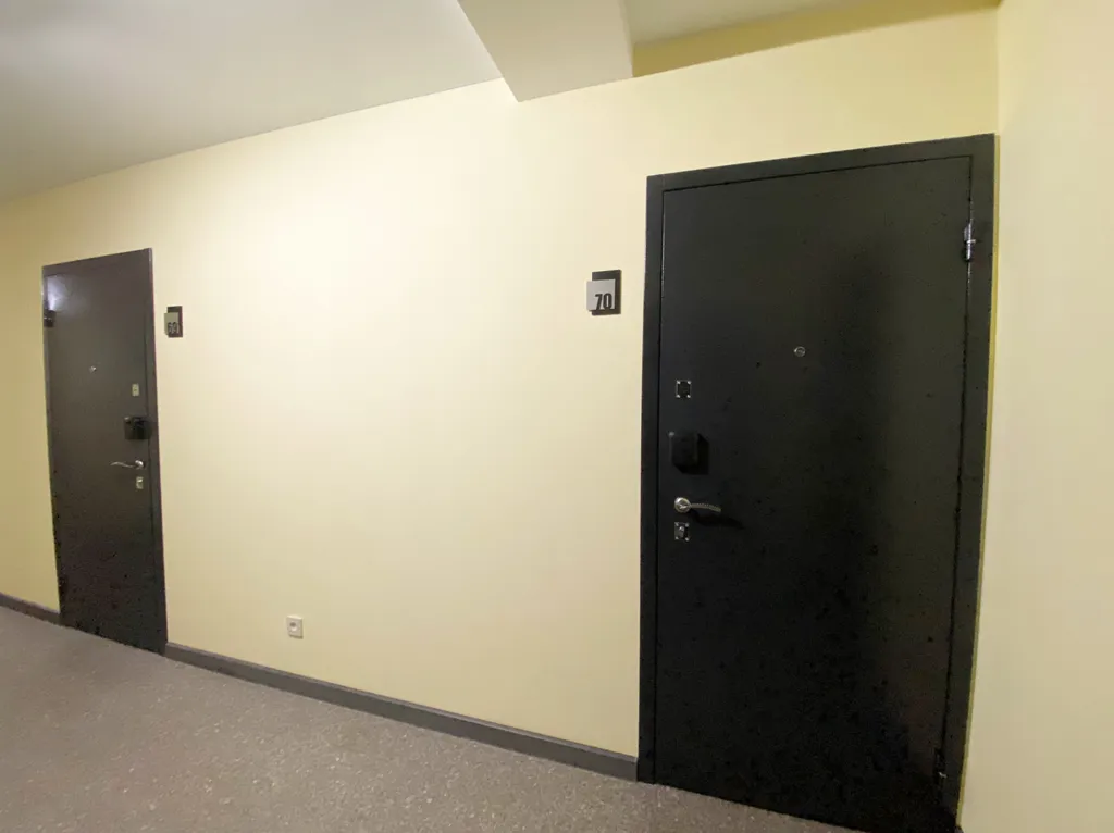 Видовая евро 2-комнатная, жёлтый нарцисс