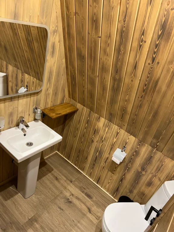 Уютный A-Frame в лесном массиве на берегу реки