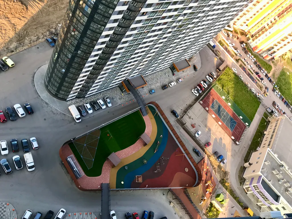 Евродвушка с прекрасным видом на поля и шоссе