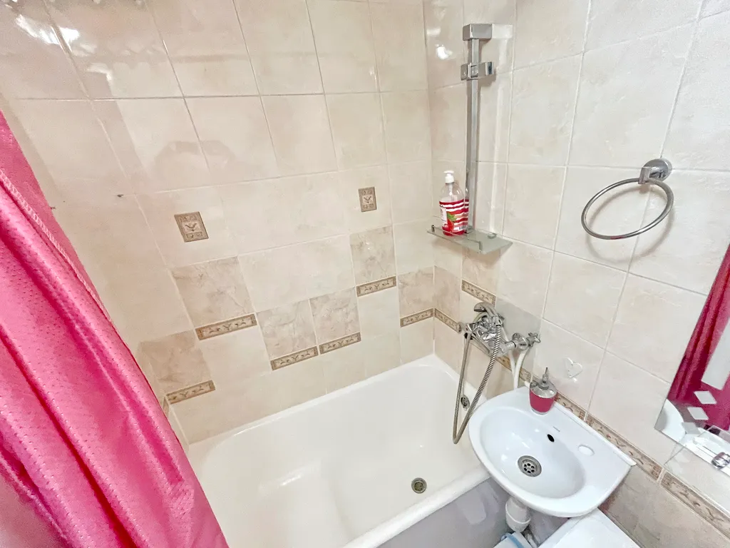 Cream rentspb apartment near metro Елизаровская