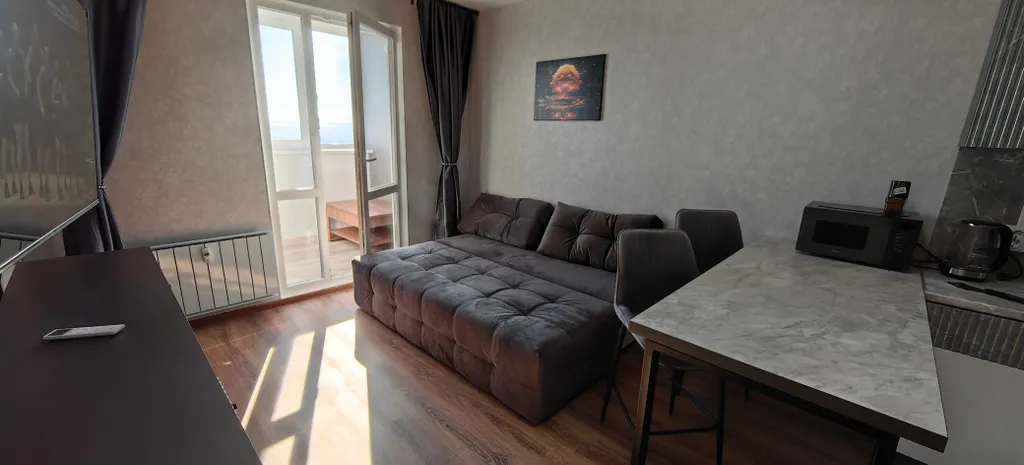 Просторная, светлая студия