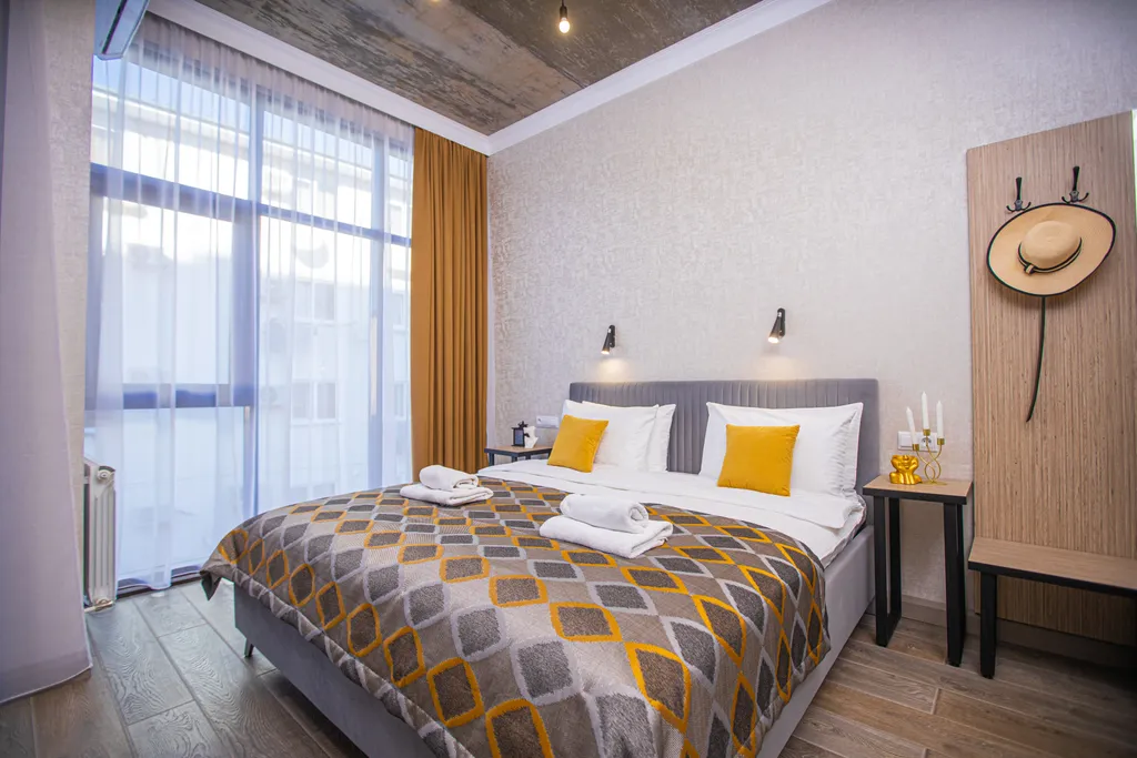 Квартира Полулюкс с панорамным застеклением и балконом для 2 гостей — аренда посуточно в Адлер