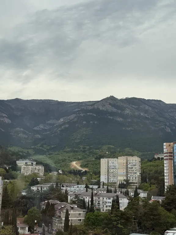 Квартира с видом на горы