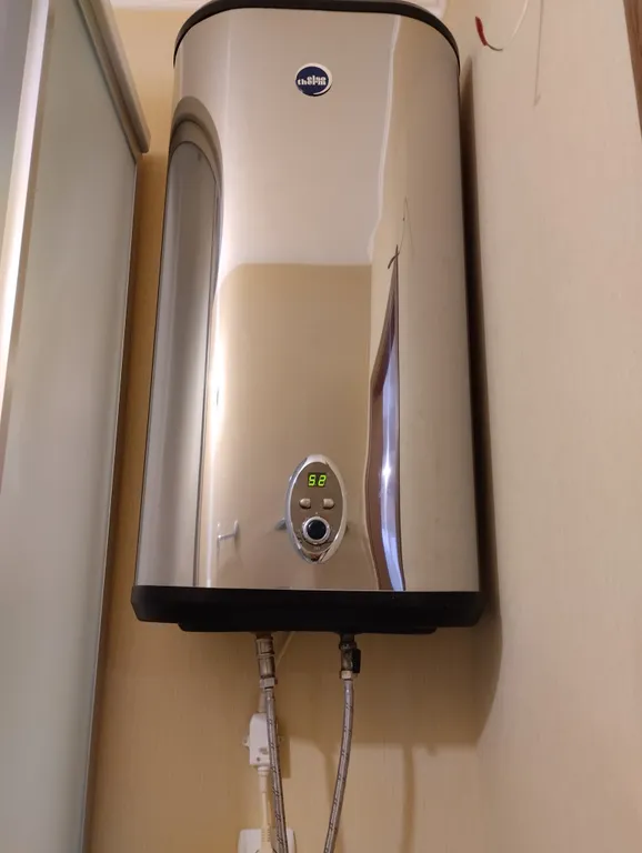 Уютная комната рядом с морем