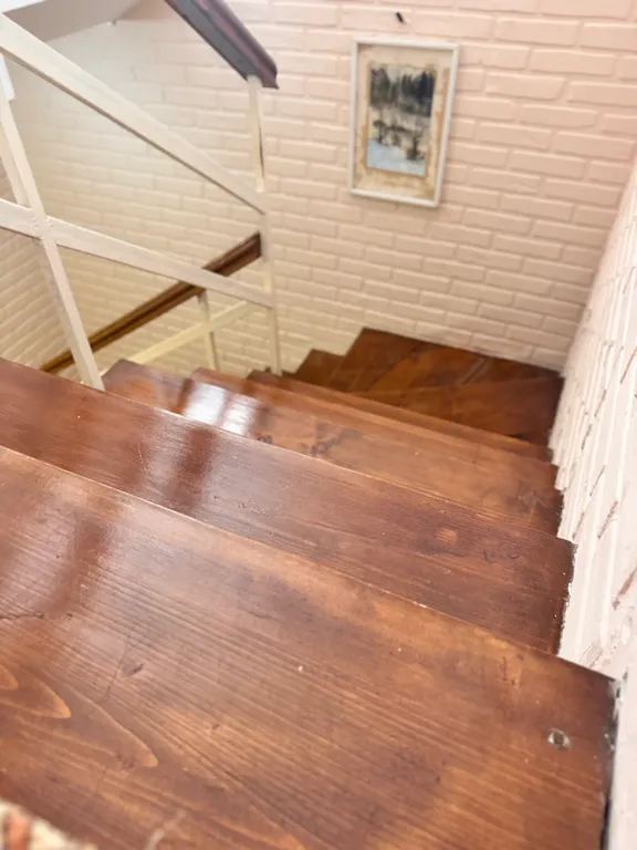 С бассейном рядом с морем