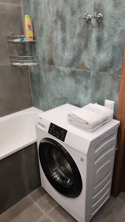 Роскошная уютная квартира с огромными окнами в тихий двор